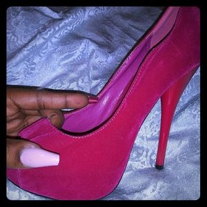 Pink velvet pumps